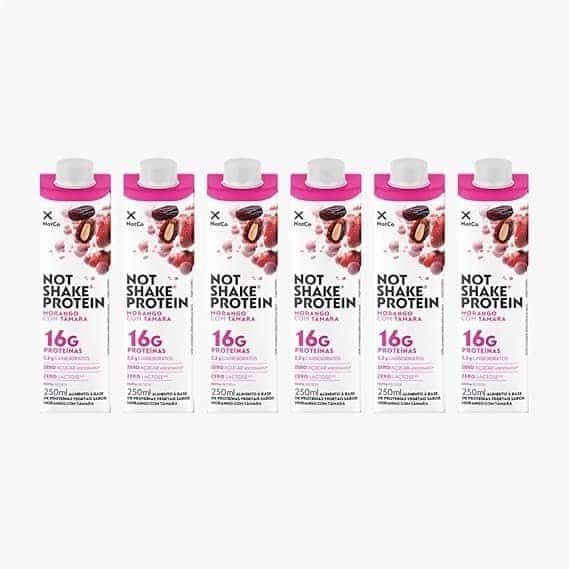 Bebida-Proteica-NotCo-NotShake-Protein-Morango-Tamara.jpg Bebida Proteica NotCo NotShake Protein Morango Tamara 6x250ml, 16g de Proteína, Ingredientes 100% Vegetais, Sabor Morango, Low Carb, Sem Açúcar Adicionado, Baixo em Gorduras, Vegetariano. - Imagem 1